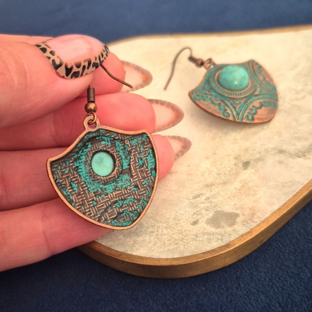 ♡♡♡Turquoise Stone Sheild Copper Earrings Tribal Rustic Cowgirl Jewelry - Picture 4 of 10